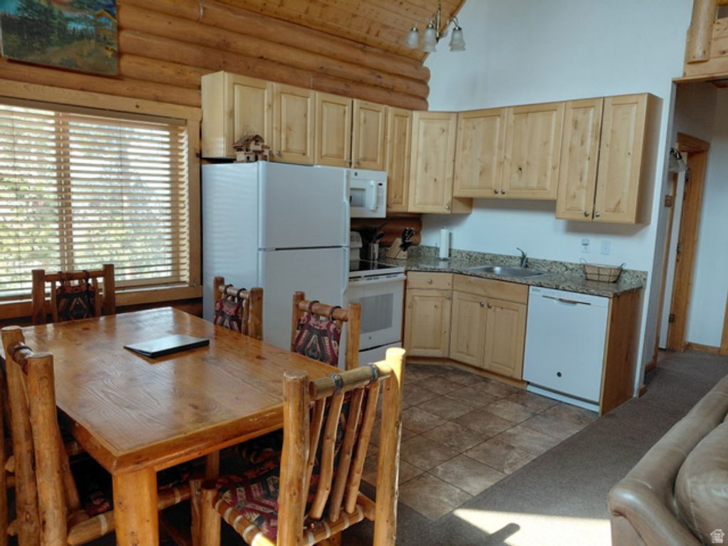 Image 4 of property listing at 2 BEAR RIVER LDG #2, Coalville, UT 84017