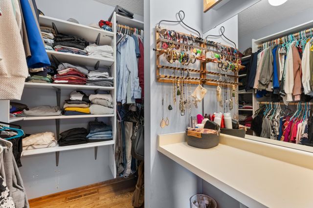 615 6th Street SW, Oronoco, MN 55960