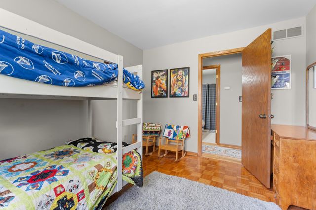 615 6th Street SW, Oronoco, MN 55960