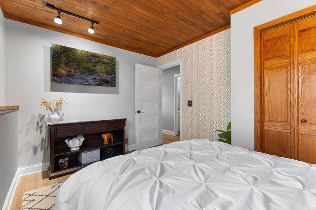 615 6th Street SW, Oronoco, MN 55960