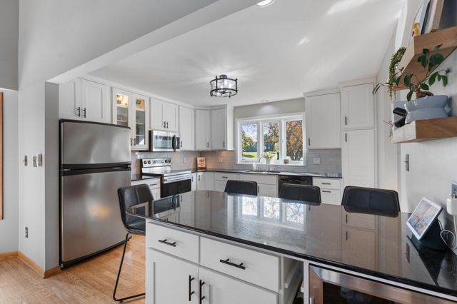 615 6th Street SW, Oronoco, MN 55960