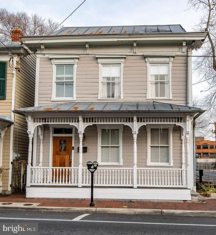 216 N BRADDOCK ST, Winchester, VA 22601
