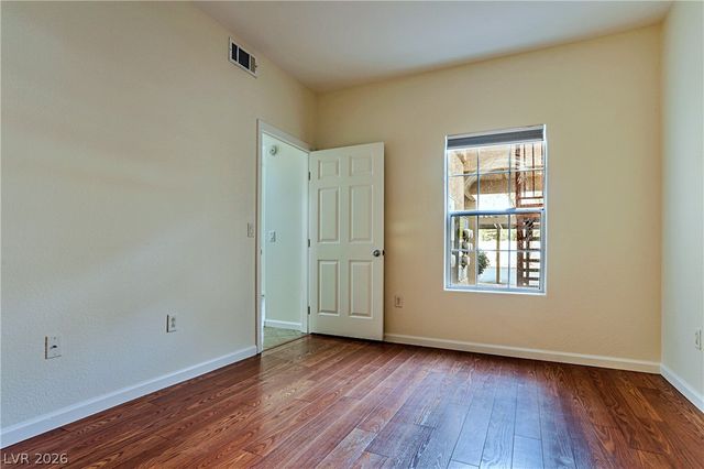 520 Arrowhead Trail 613, Henderson, NV 89015