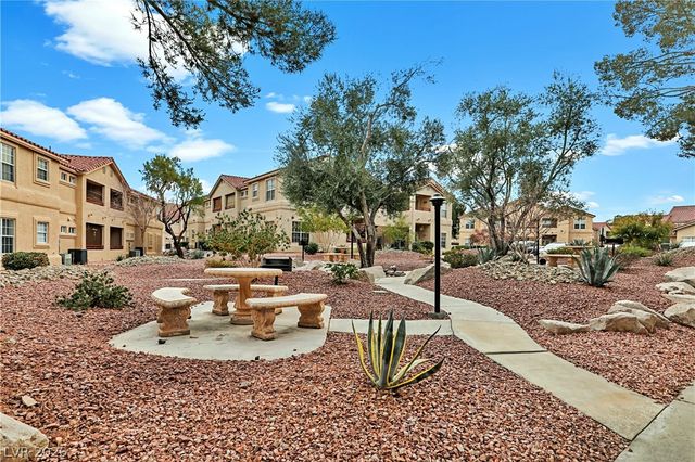 520 Arrowhead Trail 613, Henderson, NV 89015
