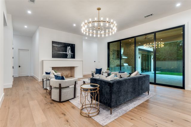 3788 Vinecrest Drive, Dallas, TX 75229