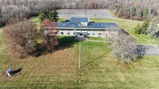 1610 Hubbard Thomas Road, Hubbard, OH 44425