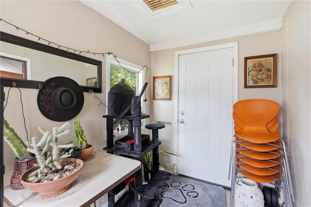2901 W 43rd Terrace, Kansas City, KS 66103