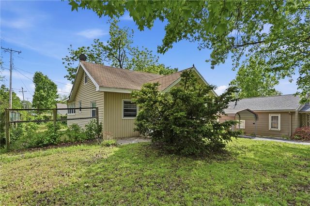 2901 W 43rd Terrace, Kansas City, KS 66103