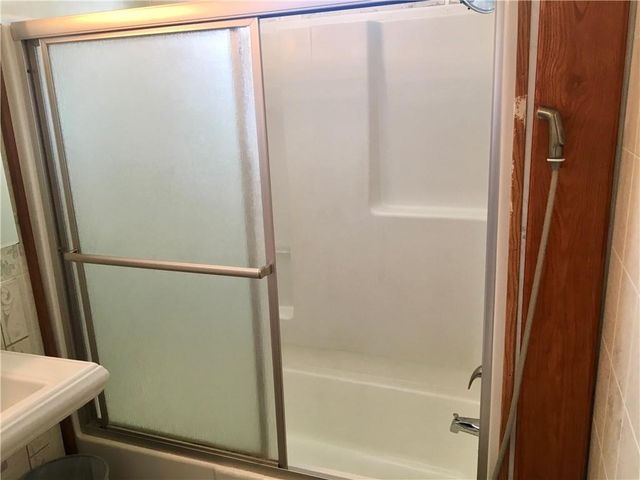 2901 W 43rd Terrace, Kansas City, KS 66103