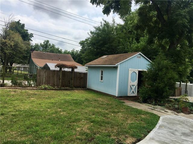 2901 W 43rd Terrace, Kansas City, KS 66103