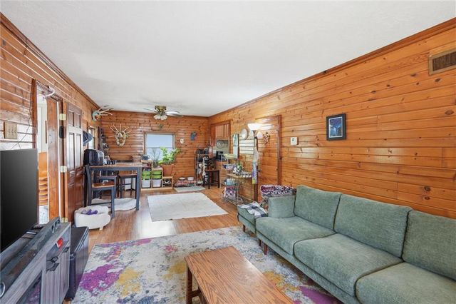 2901 W 43rd Terrace, Kansas City, KS 66103