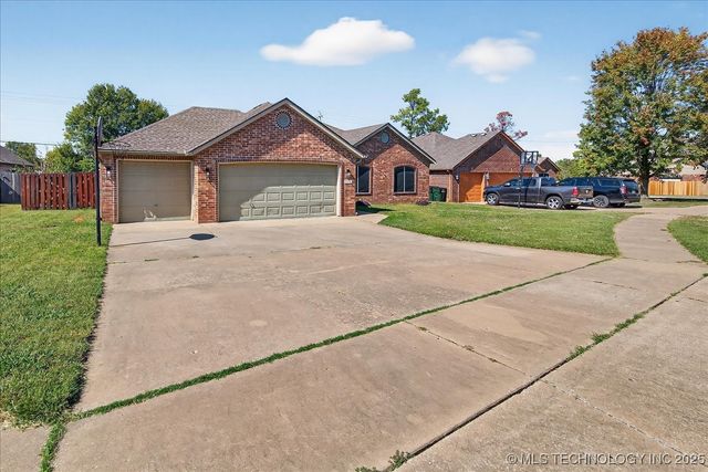 9900 N 114th East Avenue, Owasso, OK 74055