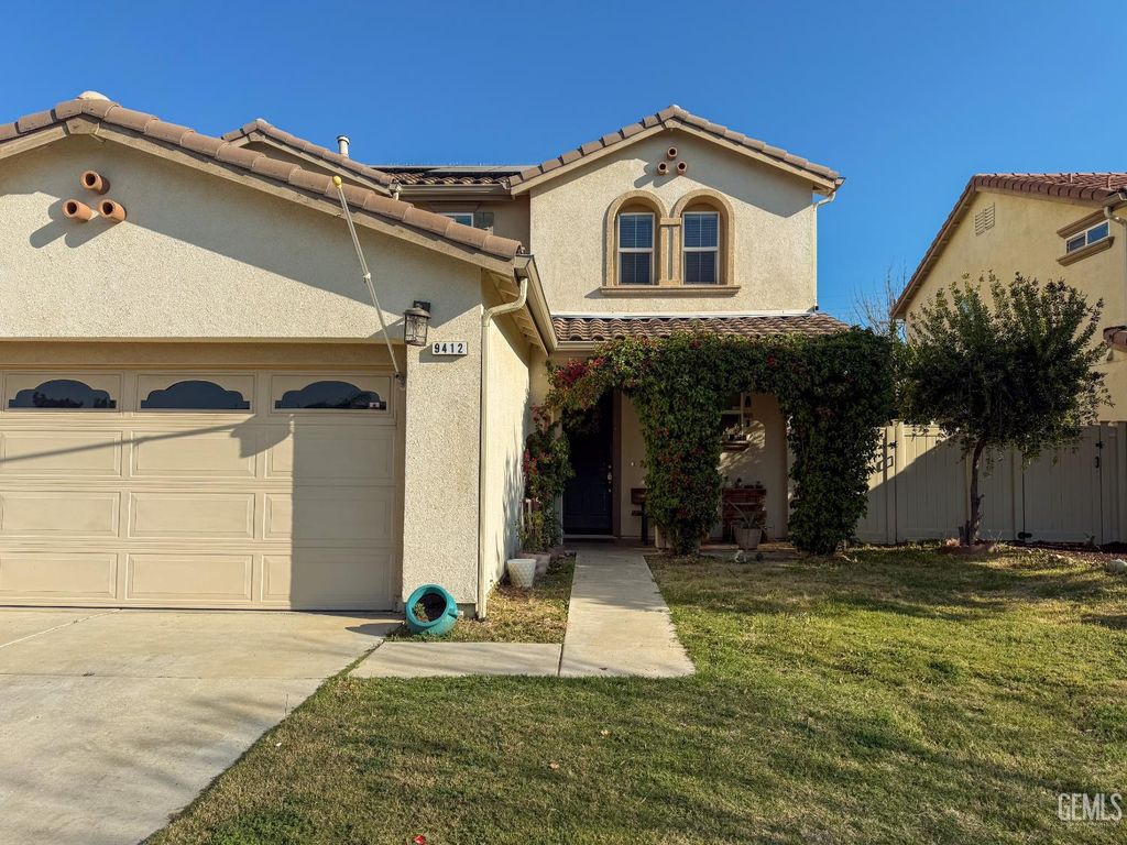 9412 Poseidon Street, Bakersfield, CA 93306