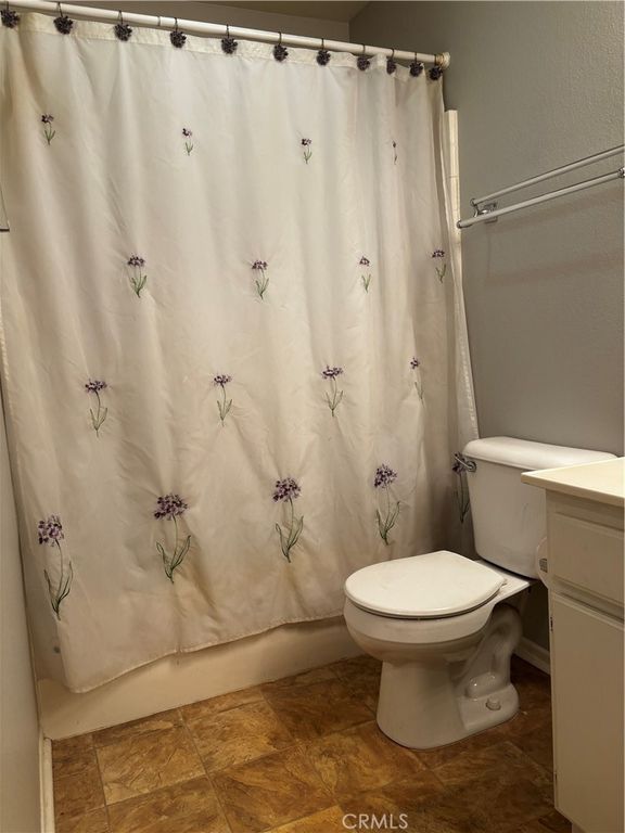 Image 15 of property listing at 18820 Applewood, Lake Elsinore, CA 92530