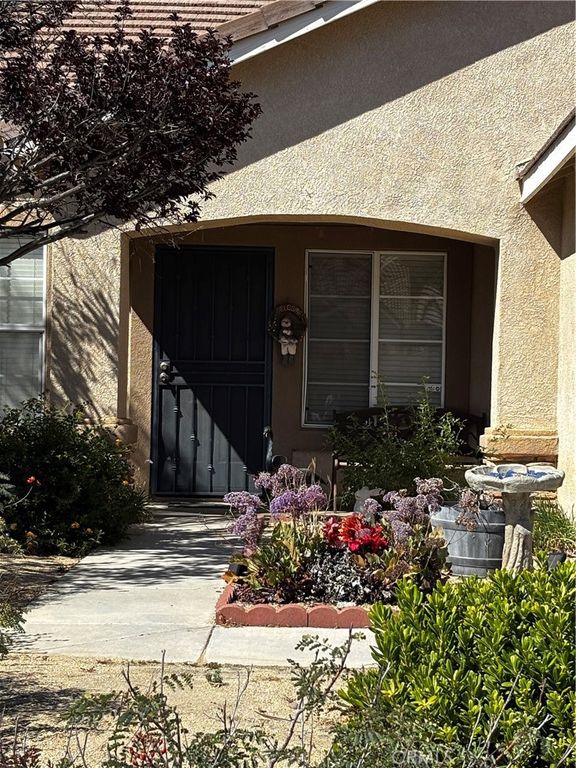 Image 20 of property listing at 18820 Applewood, Lake Elsinore, CA 92530