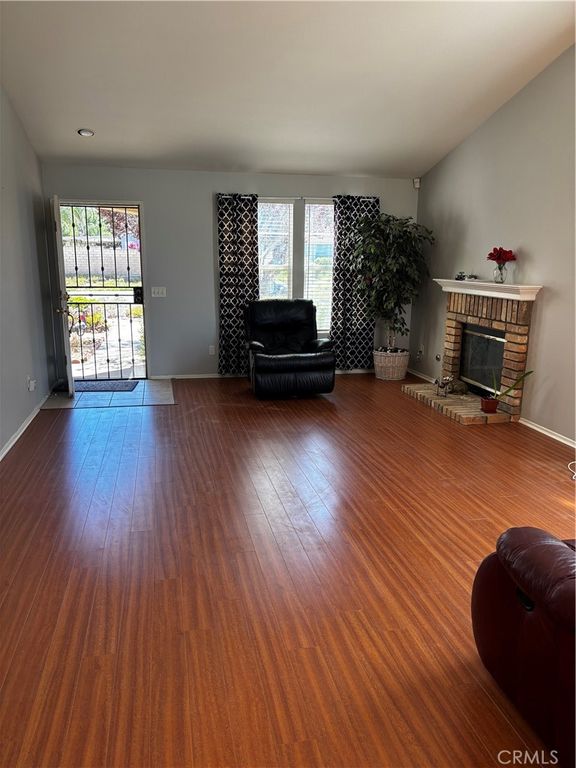 Image 3 of property listing at 18820 Applewood, Lake Elsinore, CA 92530