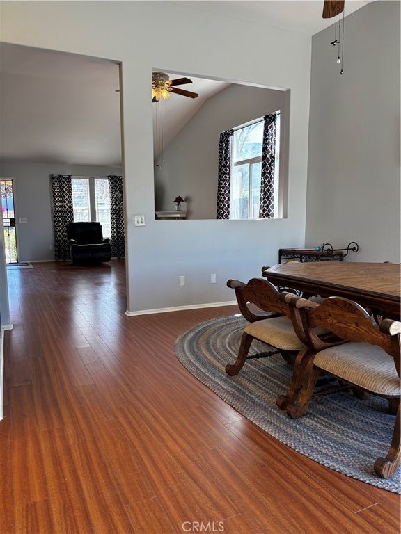 Image 5 of property listing at 18820 Applewood, Lake Elsinore, CA 92530