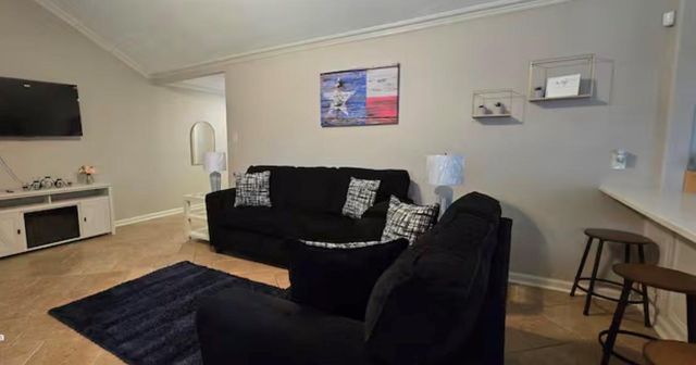 8714 Beechaven Road, La Porte, TX 77571