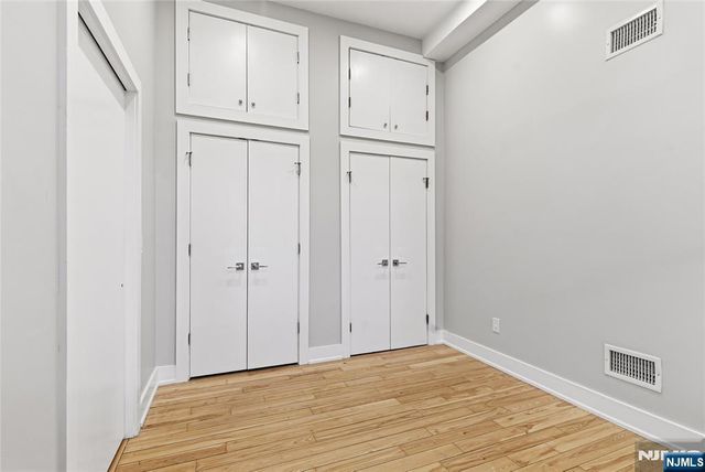 12 Dempsey Avenue A, Edgewater, NJ 07020