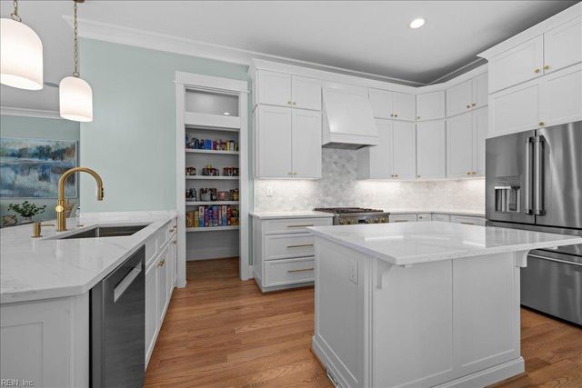 9542 28th Bay ST, Norfolk, VA 23518