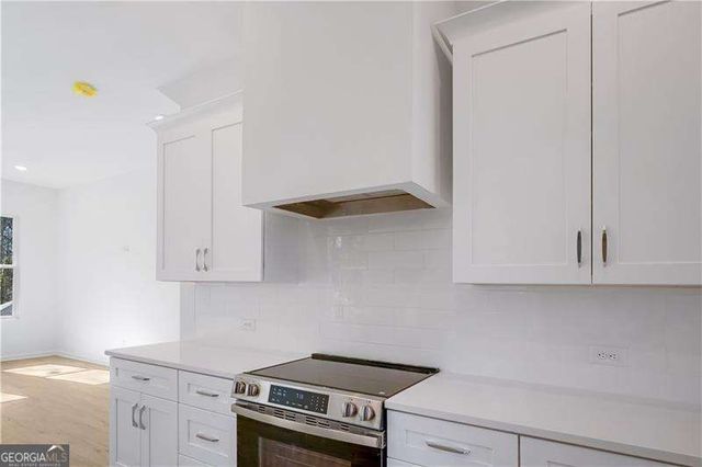 3213 McHenry Avenue, Scottdale, GA 30079