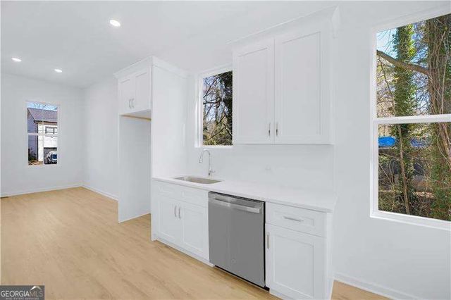 3213 McHenry Avenue, Scottdale, GA 30079