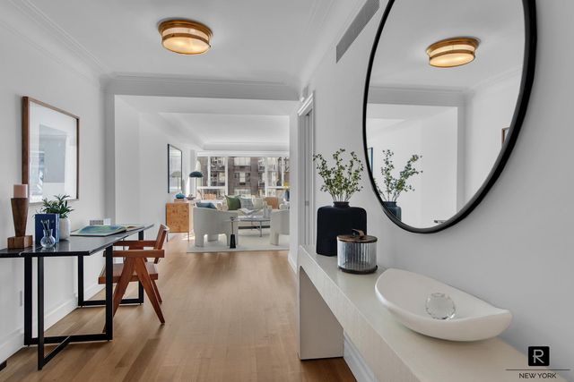200 E 66th Street D1403, New York City, NY 10065