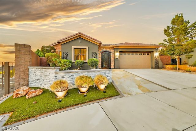 2304 Indigo Island Street, Henderson, NV 89044