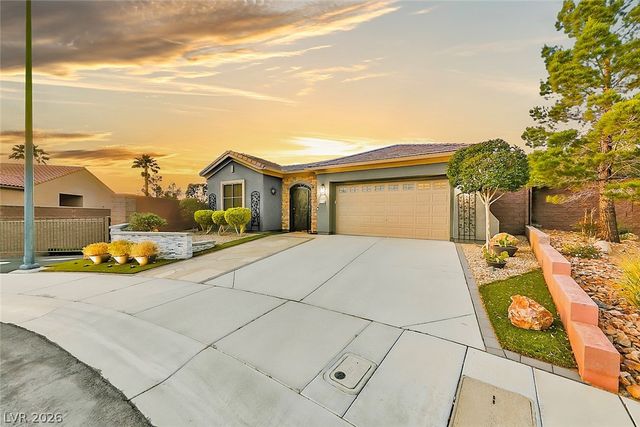 2304 Indigo Island Street, Henderson, NV 89044