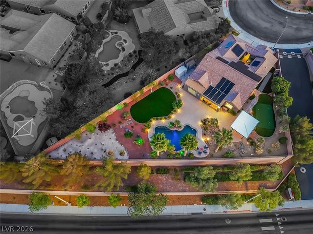 2304 Indigo Island Street, Henderson, NV 89044