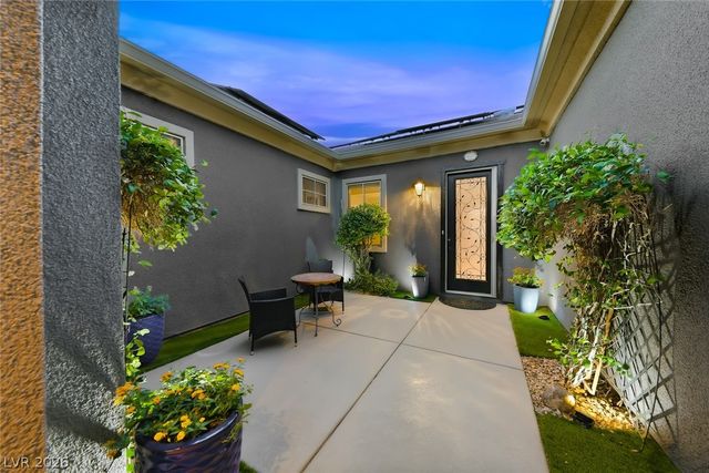 2304 Indigo Island Street, Henderson, NV 89044