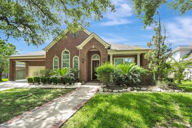 15511 Pinenut Bay Court, Houston, TX 77059