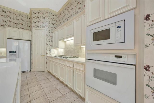 15511 Pinenut Bay Court, Houston, TX 77059