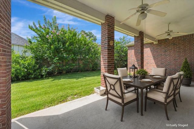 15511 Pinenut Bay Court, Houston, TX 77059