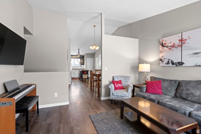 1364 S 1700 W, Syracuse, UT 84075