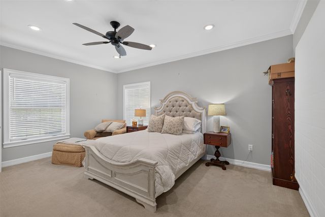 5809 Fairfield Avenue, Shreveport, LA 71106