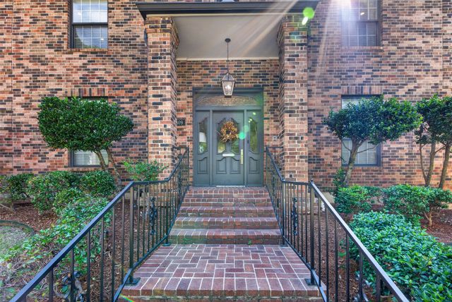 5809 Fairfield Avenue, Shreveport, LA 71106