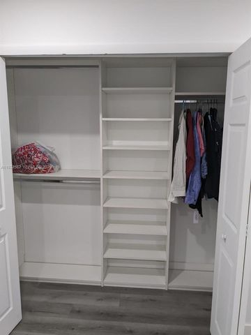 7956 W 29th Ln 201-5, Hialeah, FL 33018