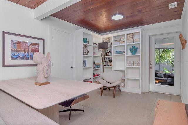 6208 S JONES ROAD, Tampa, FL 33611