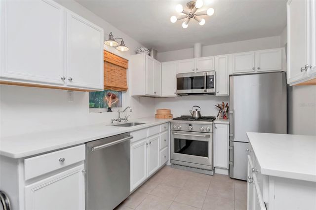 6208 S JONES ROAD, Tampa, FL 33611