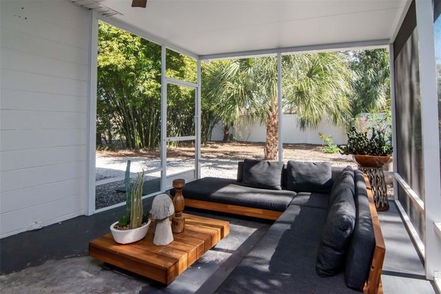 6208 S JONES ROAD, Tampa, FL 33611