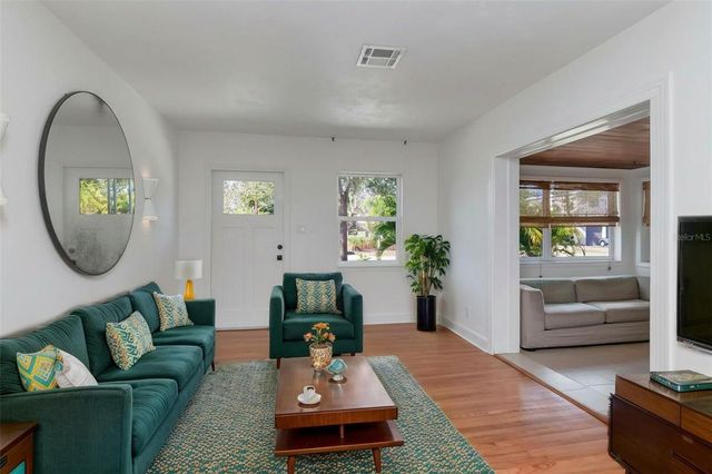 6208 S JONES ROAD, Tampa, FL 33611