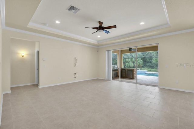 11209 COVENTRY GROVE CIRCLE, Lithia, FL 33547