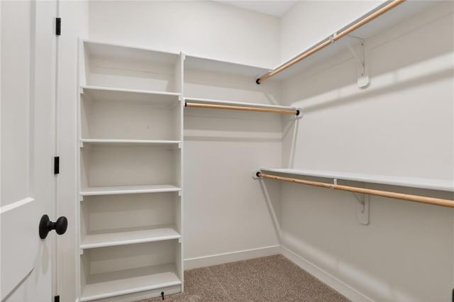 16195 Ryan Circle, Parkville, MO 64152