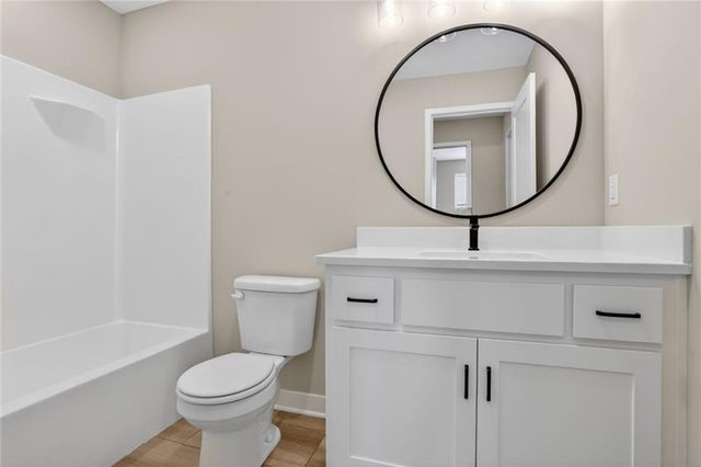 16195 Ryan Circle, Parkville, MO 64152