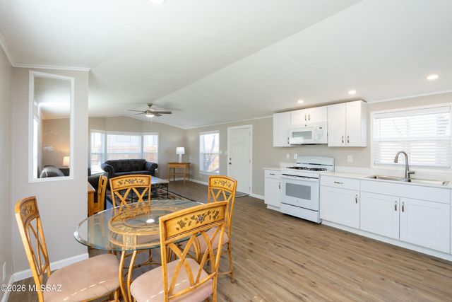 3880 E Astro Street, Hereford, AZ 85615