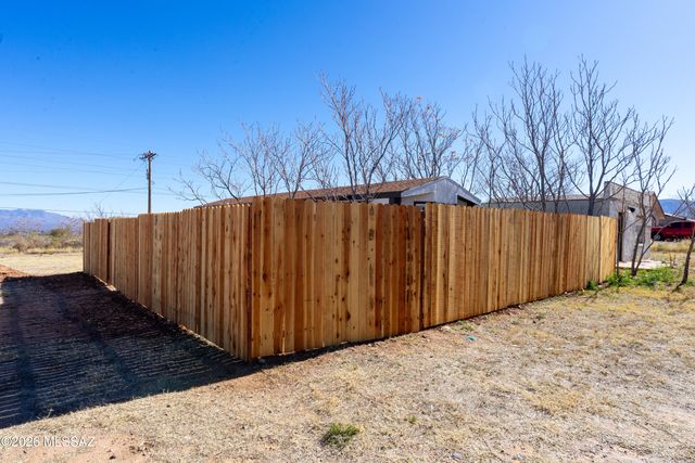 3880 E Astro Street, Hereford, AZ 85615