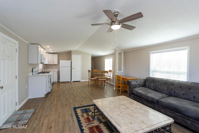 3880 E Astro Street, Hereford, AZ 85615