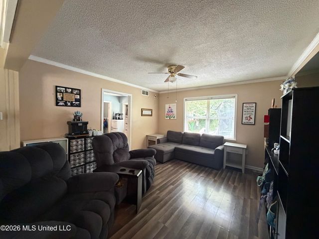 1244 S Cedar Circle, Southaven, MS 38671