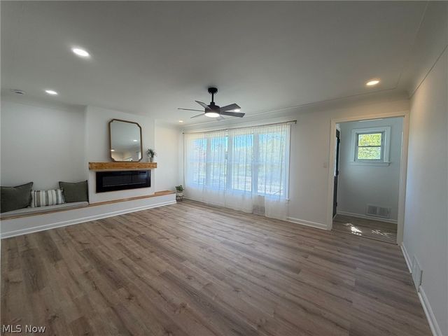 1699 Warrensville Center Road, South Euclid, OH 44121